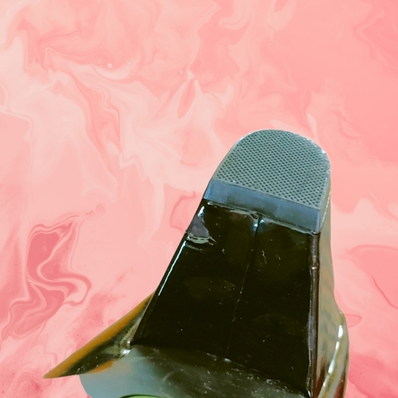 Heels Patent Leather Excellent Condition - Picture 10 of 11